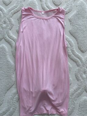 Amazon Pink Scoop Neck Athletic Tank Top